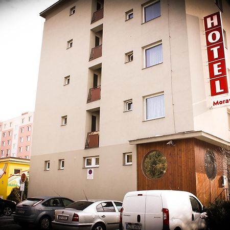 Hotel Morava 우헤르스케 흐라디슈테 외부 사진